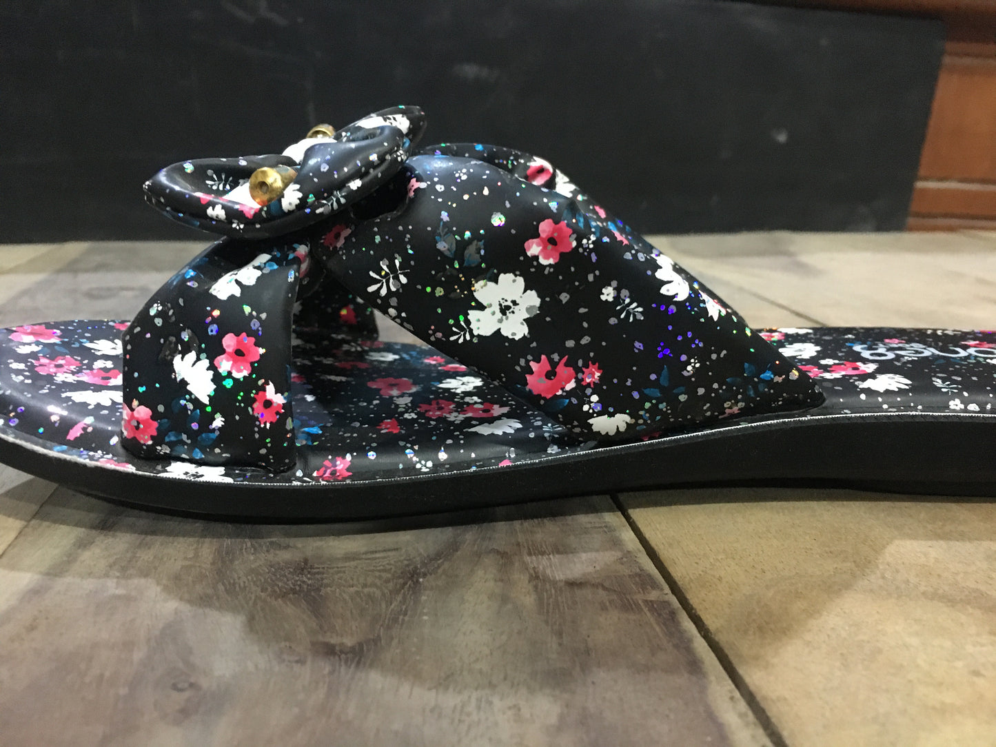 Women’s Floral Bow Slip-On Sandals – Stylish & Comfortable